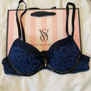 Victoria's Secret Very Sexy Push Up Blue Lace Bra 32A